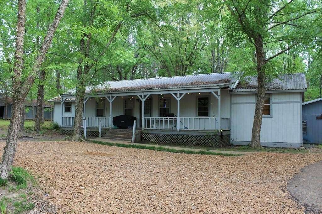 2.1 Acres of Land with Home for Sale in Como, Mississippi