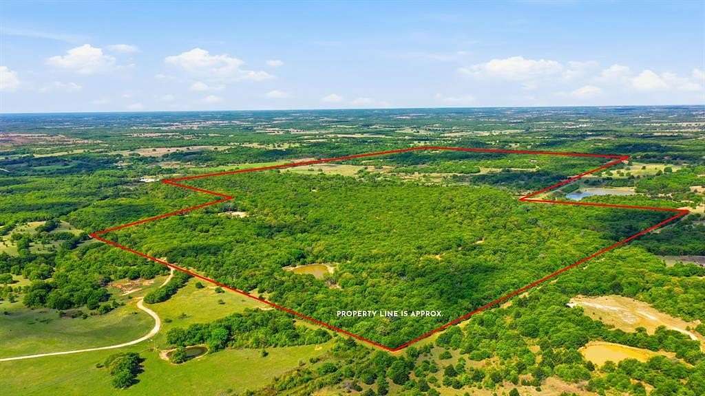 378 Acres of Land with Home for Sale in Forestburg, Texas