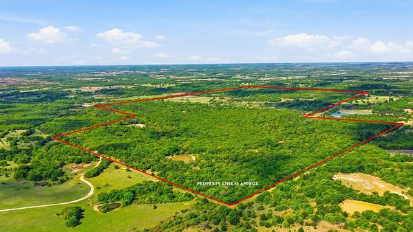 378 Acres of Land with Home for Sale in Forestburg, Texas