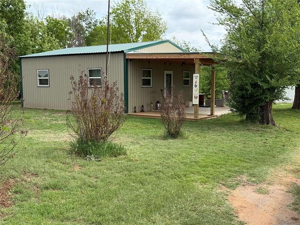 19.4 Acres of Recreational Land with Home for Sale in Guthrie, Oklahoma