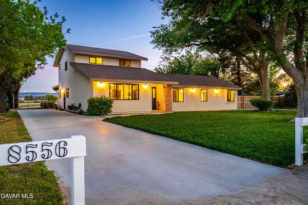 2.5 Acres of Land with Home for Sale in Lancaster, California