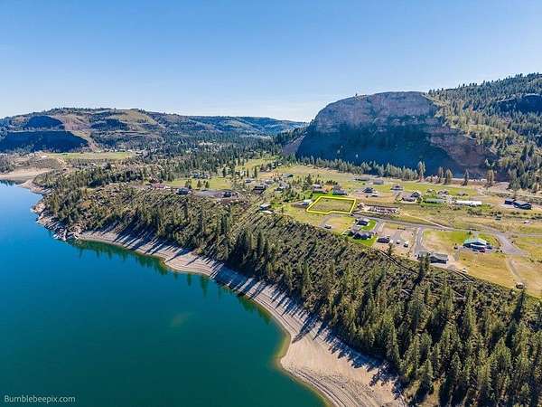 0.96 Acres of Residential Land for Sale in Lincoln, Washington