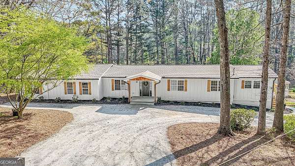 2.59 Acres of Land with Home for Sale in Newnan, Georgia