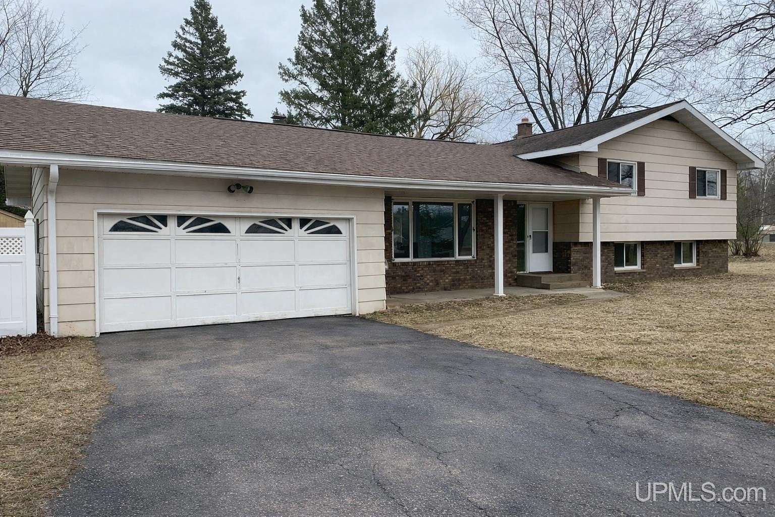 2.4 Acres of Land with Home for Sale in Iron Mountain, Michigan