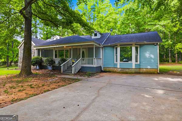 2 Acres of Land with Home for Sale in Hampton, Georgia