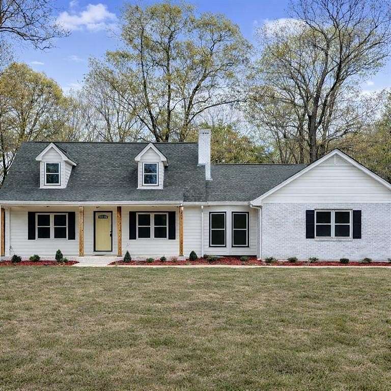 2 Acres of Land with Home for Sale in Stockbridge, Georgia