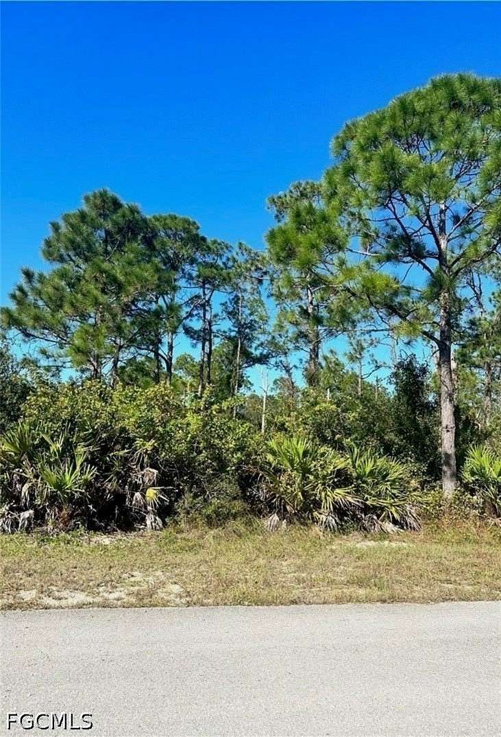 0.25 Acres of Residential Land for Sale in Lehigh Acres, Florida
