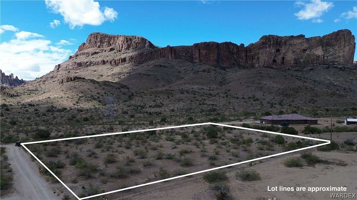 2 Acres of Residential Land for Sale in Golden Valley, Arizona