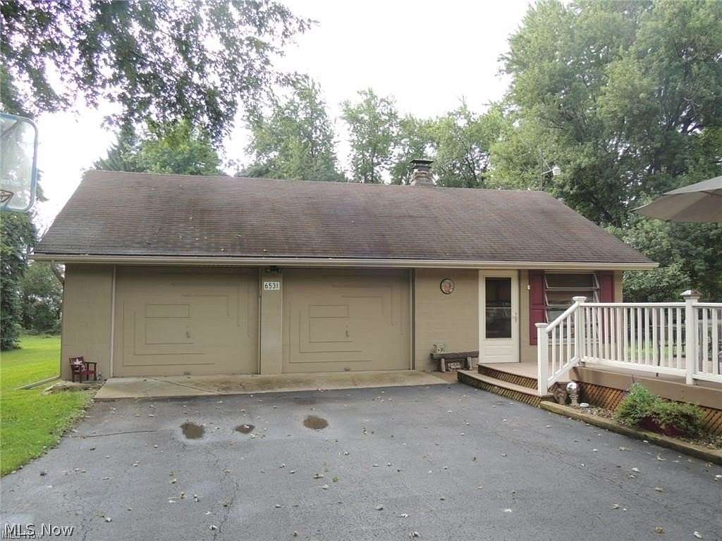 1.82 Acres of Land with Home for Sale in New Middletown, Ohio