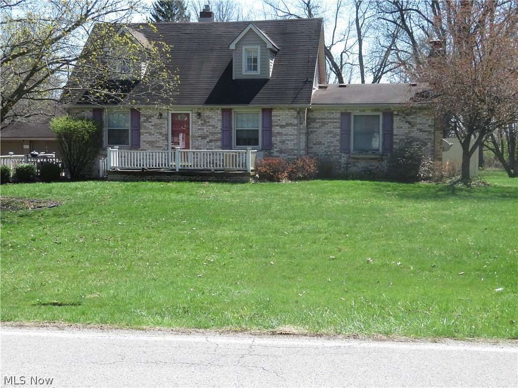 1.82 Acres of Land with Home for Sale in New Middletown, Ohio