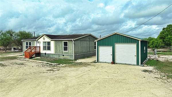 9.24 Acres of Land with Home for Sale in Sinton, Texas