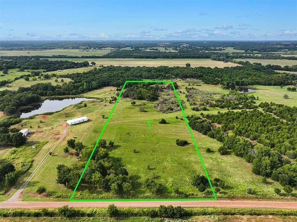 10 Acres of Residential Land for Sale in Chandler, Oklahoma