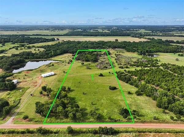 10 Acres of Residential Land for Sale in Chandler, Oklahoma
