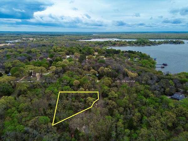 0.69 Acres of Residential Land for Sale in Malakoff, Texas