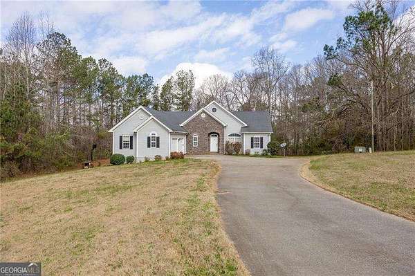 1.56 Acres of Land with Home for Sale in Winston, Georgia