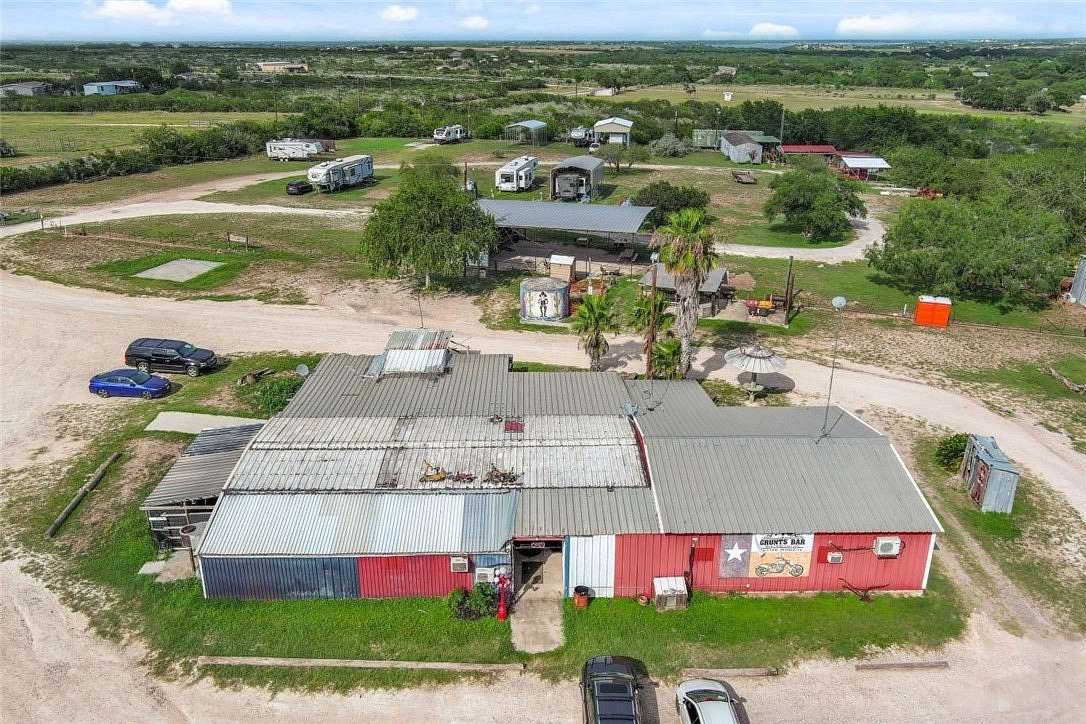 5.53 Acres of Improved Commercial Land for Sale in Sandia, Texas