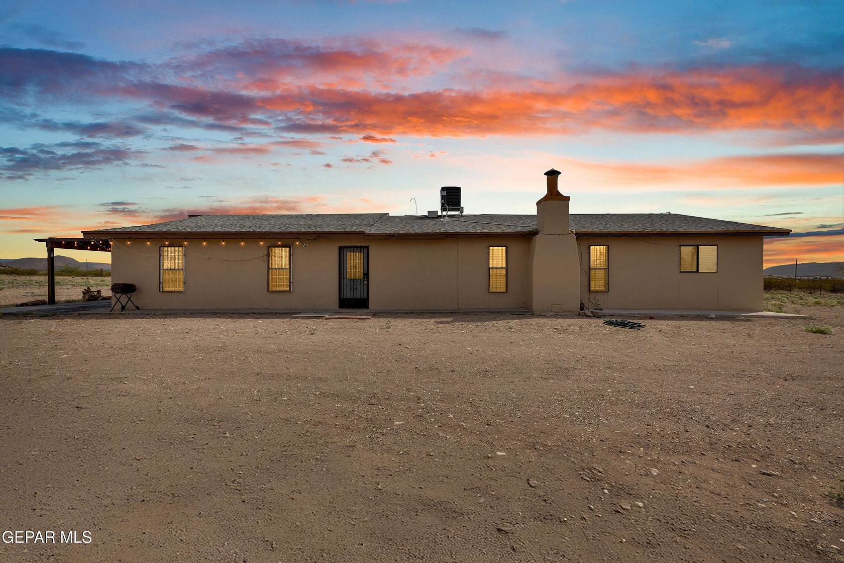 5.12 Acres of Land with Home for Sale in El Paso, Texas