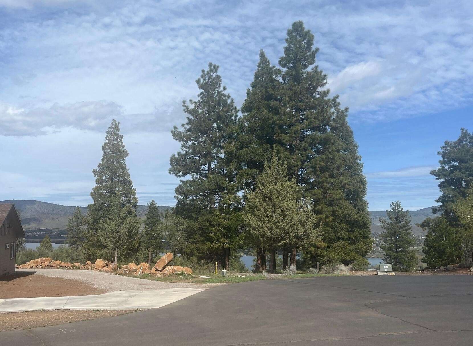 1 Acre of Residential Land for Sale in Klamath Falls, Oregon
