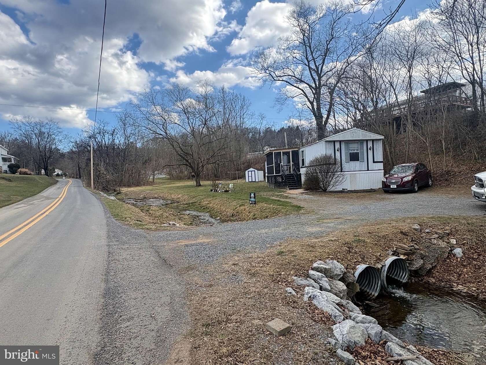 1.52 Acres of Residential Land for Sale in Berkeley Springs, West Virginia