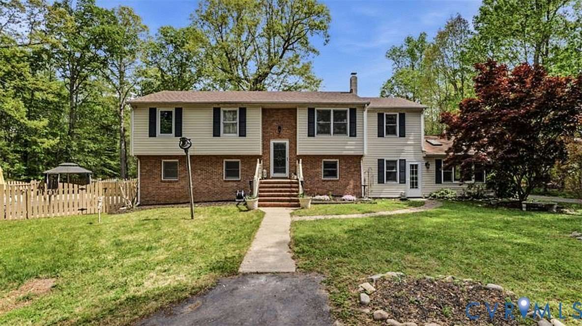 3 Acres of Land with Home for Sale in South Chesterfield, Virginia