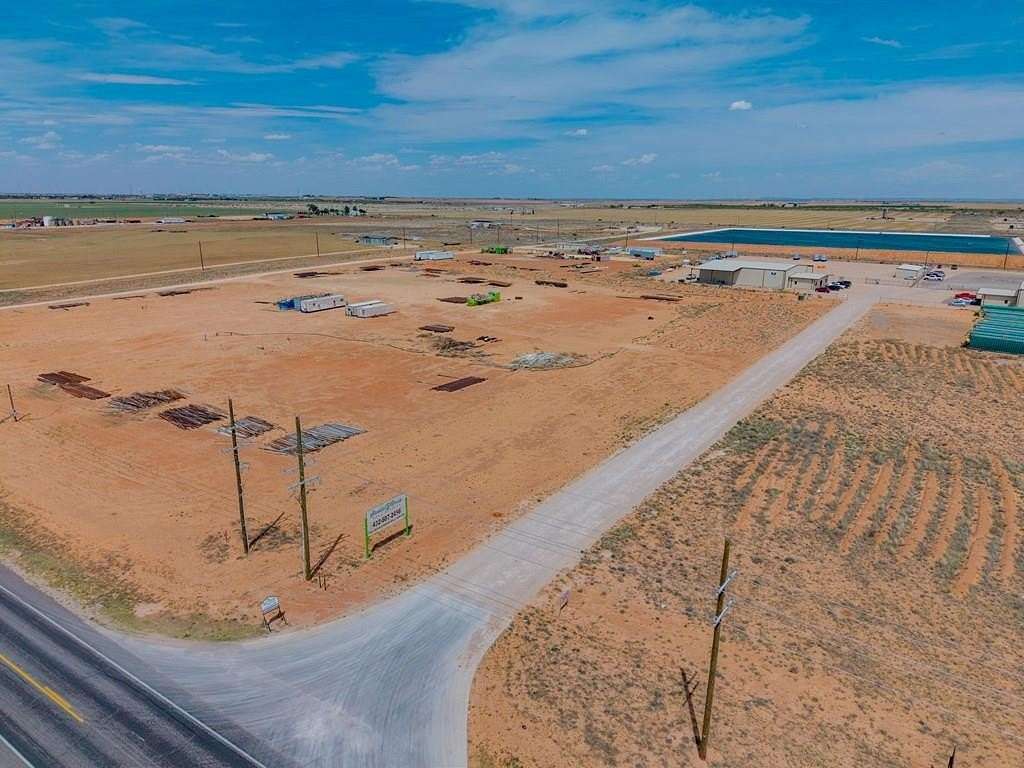 4.15 Acres of Improved Mixed-Use Land for Sale in Stanton, Texas