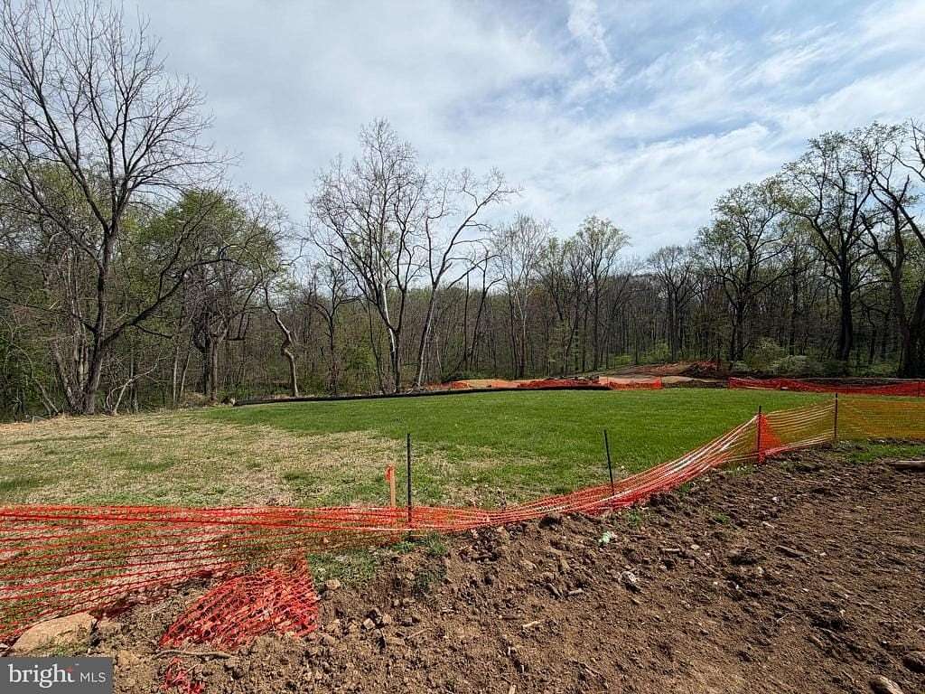 2.6 Acres of Land with Home for Sale in Newtown Square, Pennsylvania