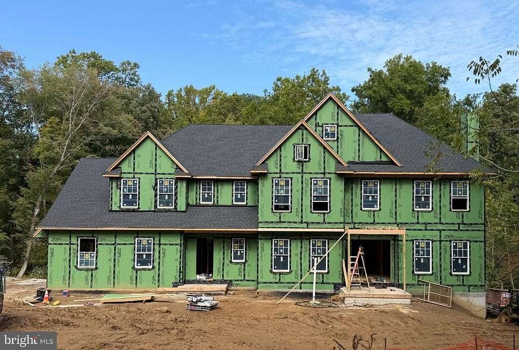 2.6 Acres of Land with Home for Sale in Newtown Square, Pennsylvania