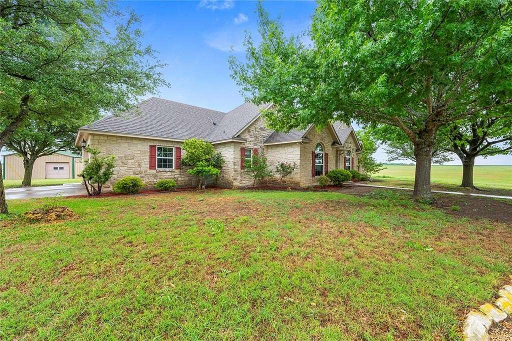 5 Acres of Land with Home for Sale in Moody, Texas