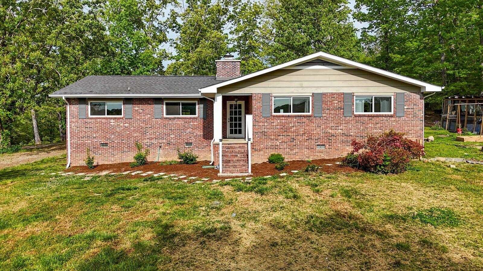 6 Acres of Land with Home for Sale in Chickamauga, Georgia