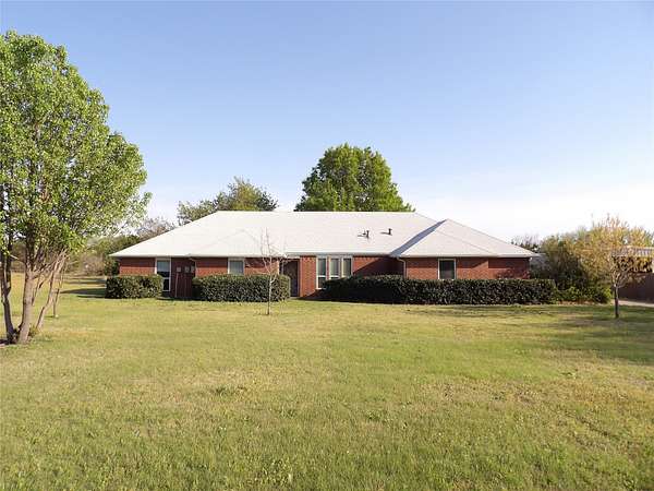 2 Acres of Land with Home for Sale in Waxahachie, Texas
