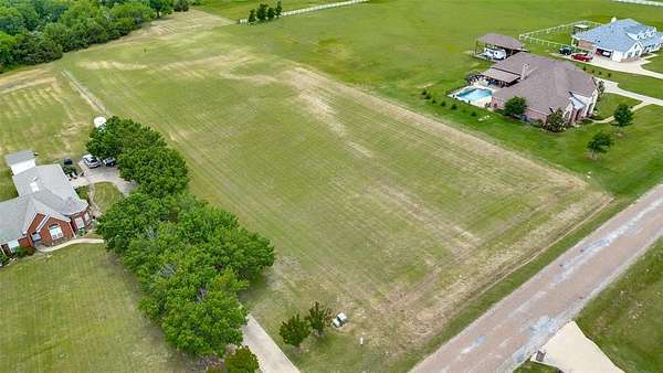 2 Acres of Residential Land for Sale in Gunter, Texas