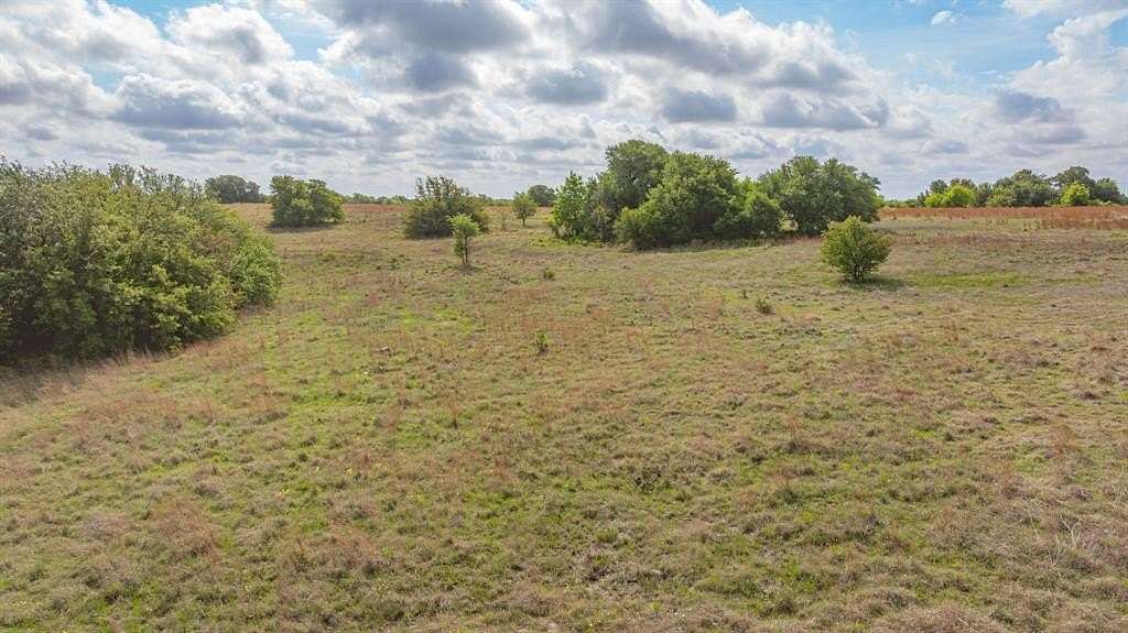 11.4 Acres of Land for Sale in Stephenville, Texas