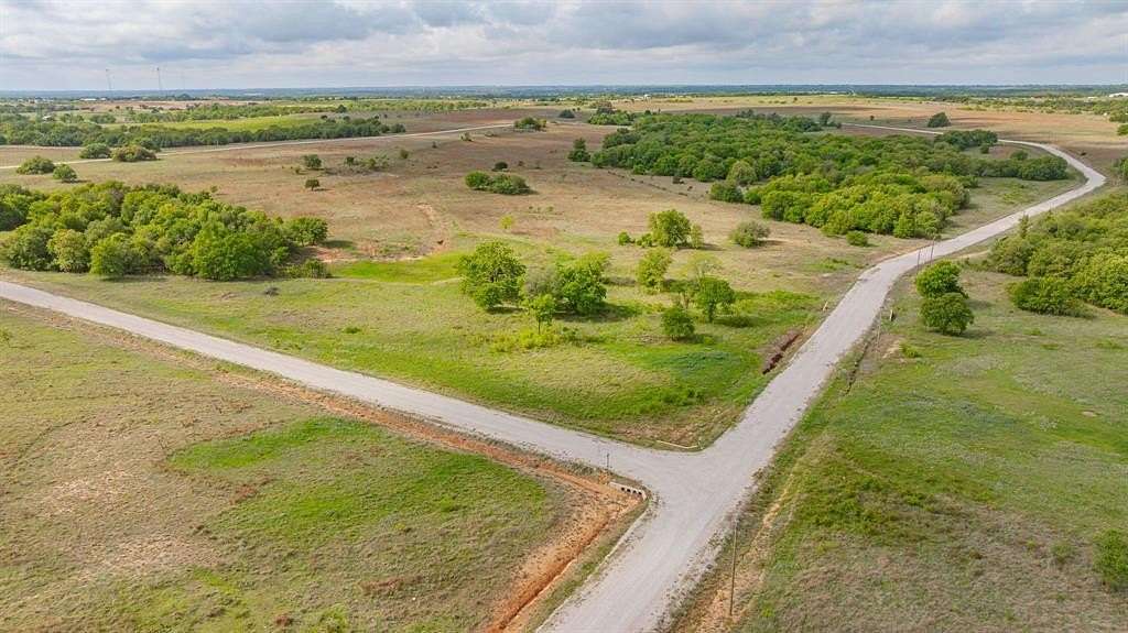 11 Acres of Land for Sale in Stephenville, Texas