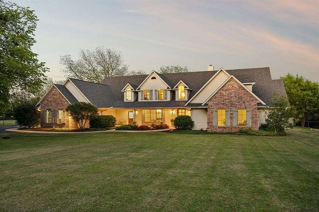 9.84 Acres of Land with Home for Sale in Argyle, Texas