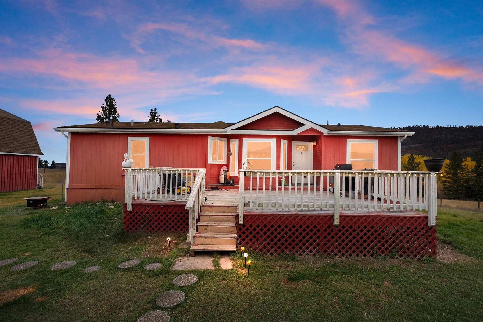 20 Acres of Land with Home for Sale in Proctor, Montana