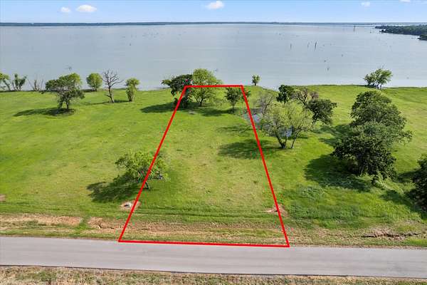 1.16 Acres of Residential Land for Sale in Corsicana, Texas