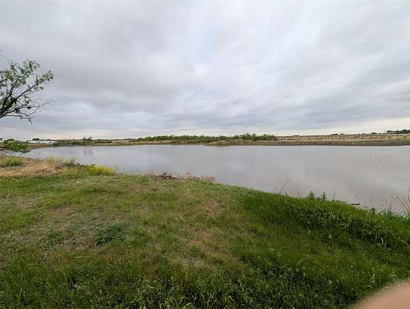 12.4 Acres of Land for Sale in Tye, Texas