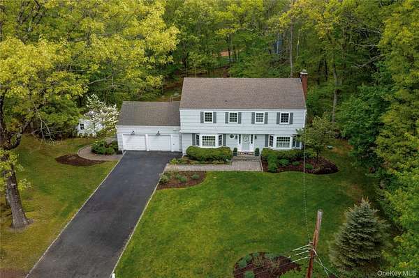 2.1 Acres of Land with Home for Sale in South Salem, New York