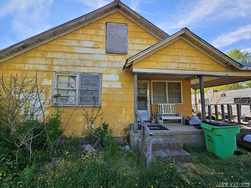 2.78 Acres of Land with Home for Sale in Roanoke Rapids, North Carolina