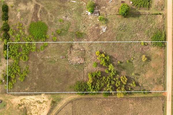 3 Acres of Residential Land for Sale in Crescent, Oklahoma