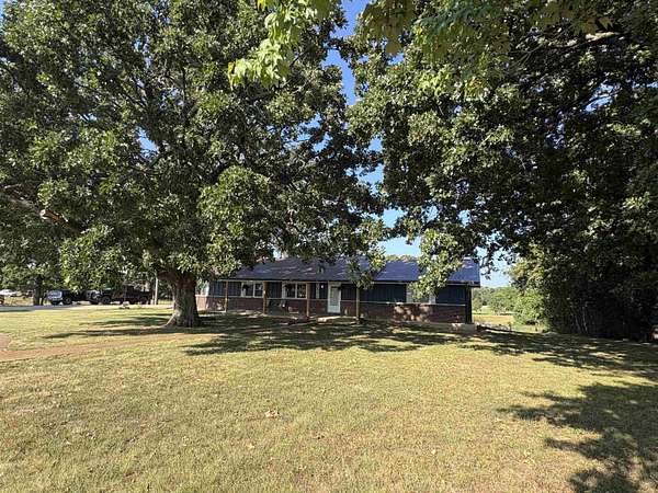 3.58 Acres of Land with Home for Sale in Ash Flat, Arkansas