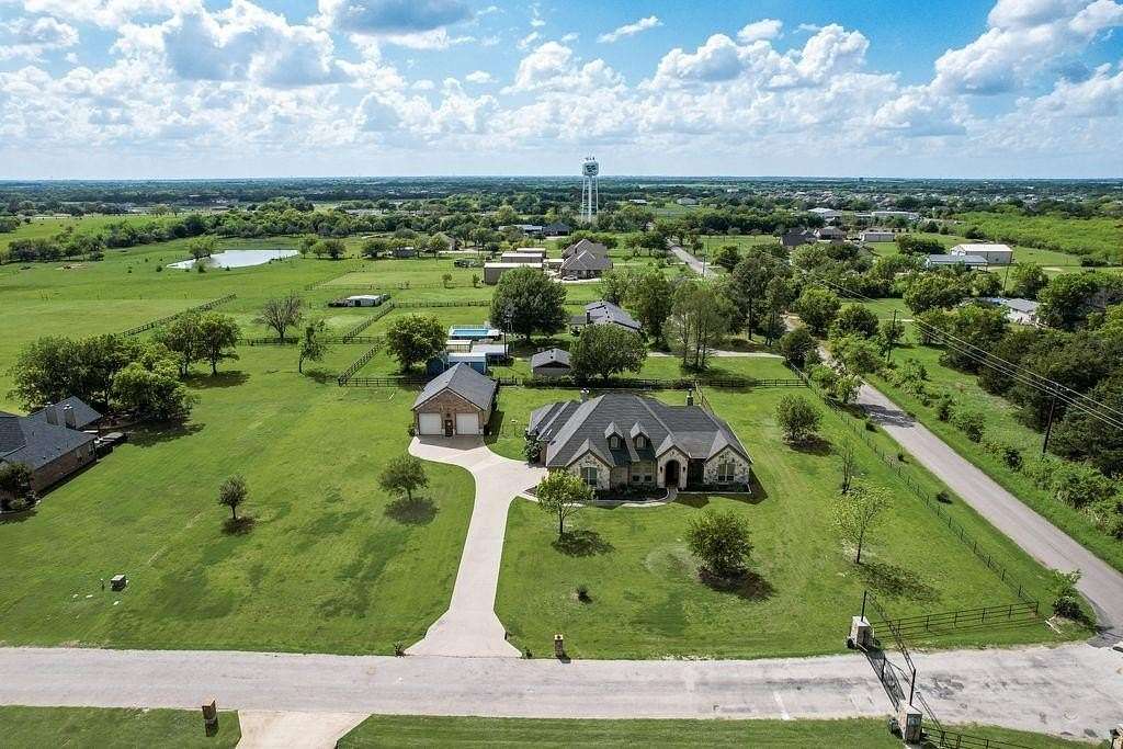1.5 Acres of Land with Home for Sale in Royse City, Texas