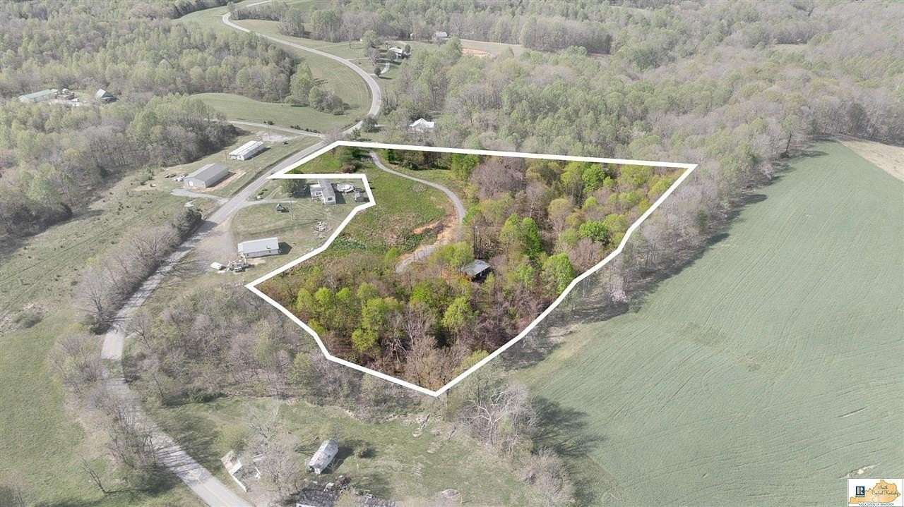4.48 Acres of Residential Land for Sale in Edmonton, Kentucky