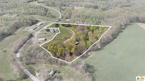 4.48 Acres of Residential Land for Sale in Edmonton, Kentucky