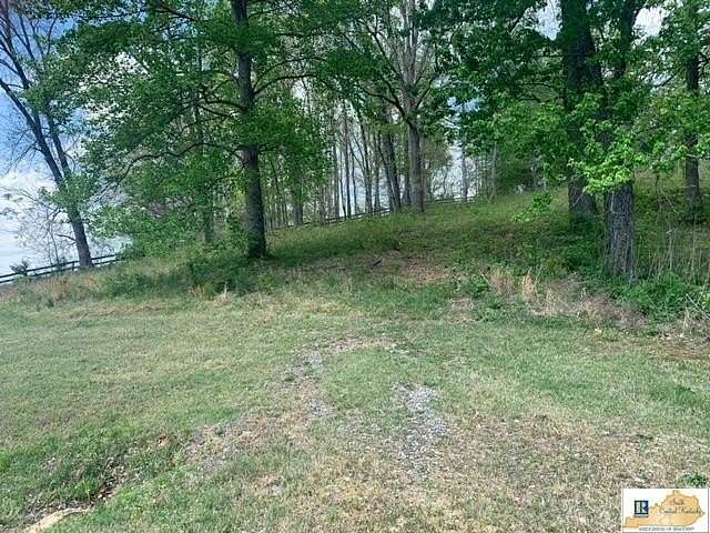 1 Acre of Residential Land for Sale in Tompkinsville, Kentucky