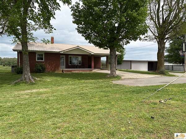 2.77 Acres of Land with Home for Sale in Cave City, Kentucky