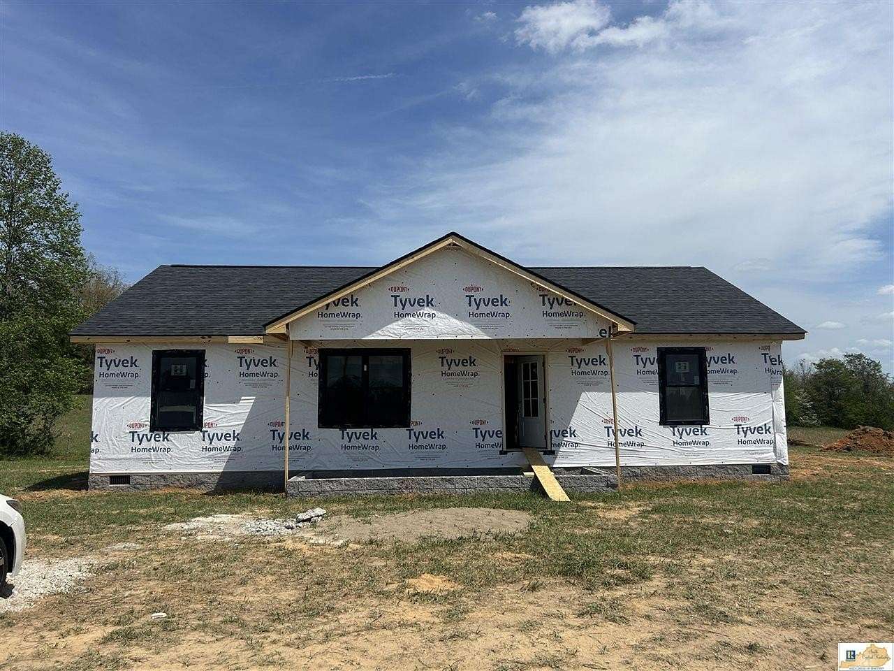 2.7 Acres of Land with Home for Sale in Magnolia, Kentucky