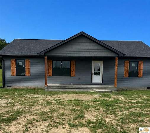 2.7 Acres of Land with Home for Sale in Magnolia, Kentucky