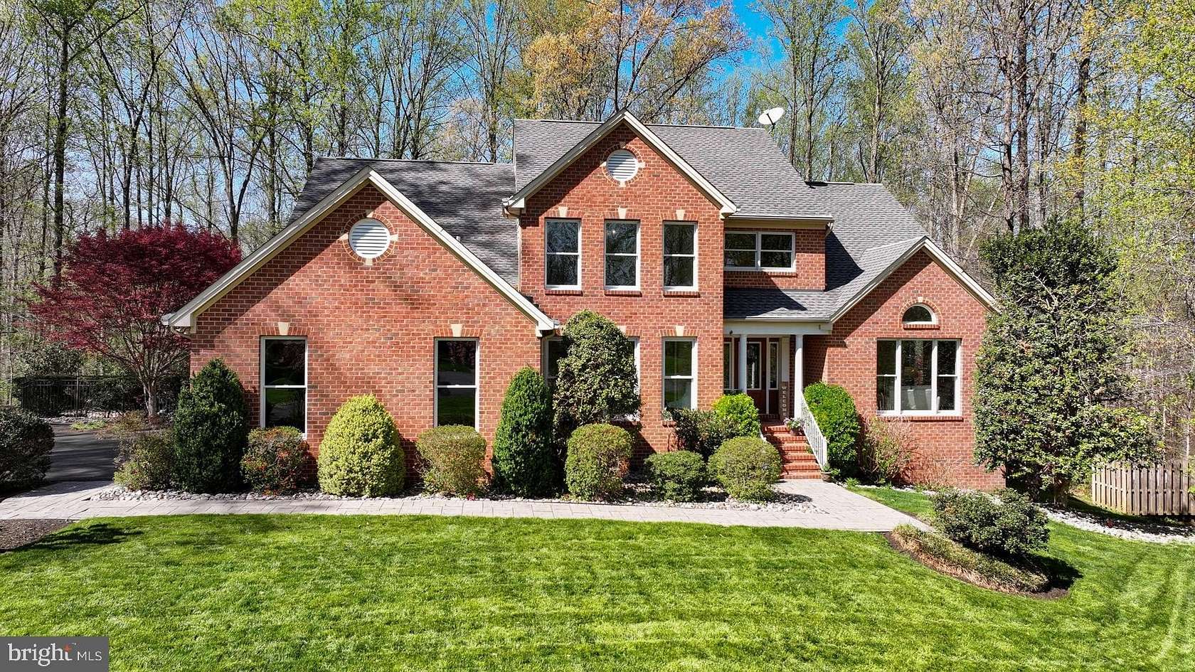 2.1 Acres of Land with Home for Sale in Edgewater, Maryland