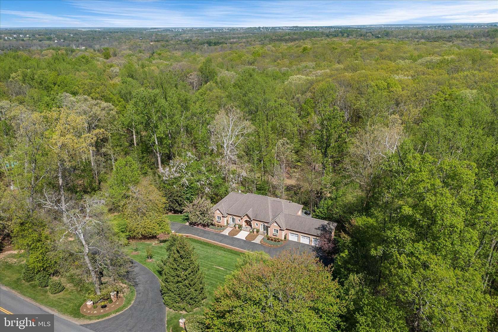 3 Acres of Land with Home for Sale in Leesburg, Virginia